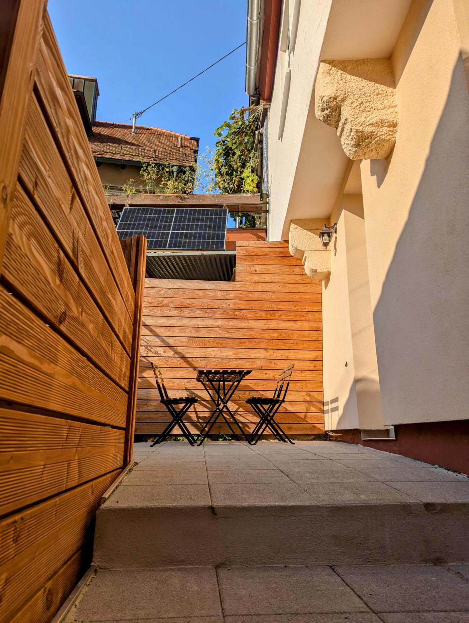 Gemuetliche Oase Im Denkmal Apartamento Bonnigheim Exterior foto