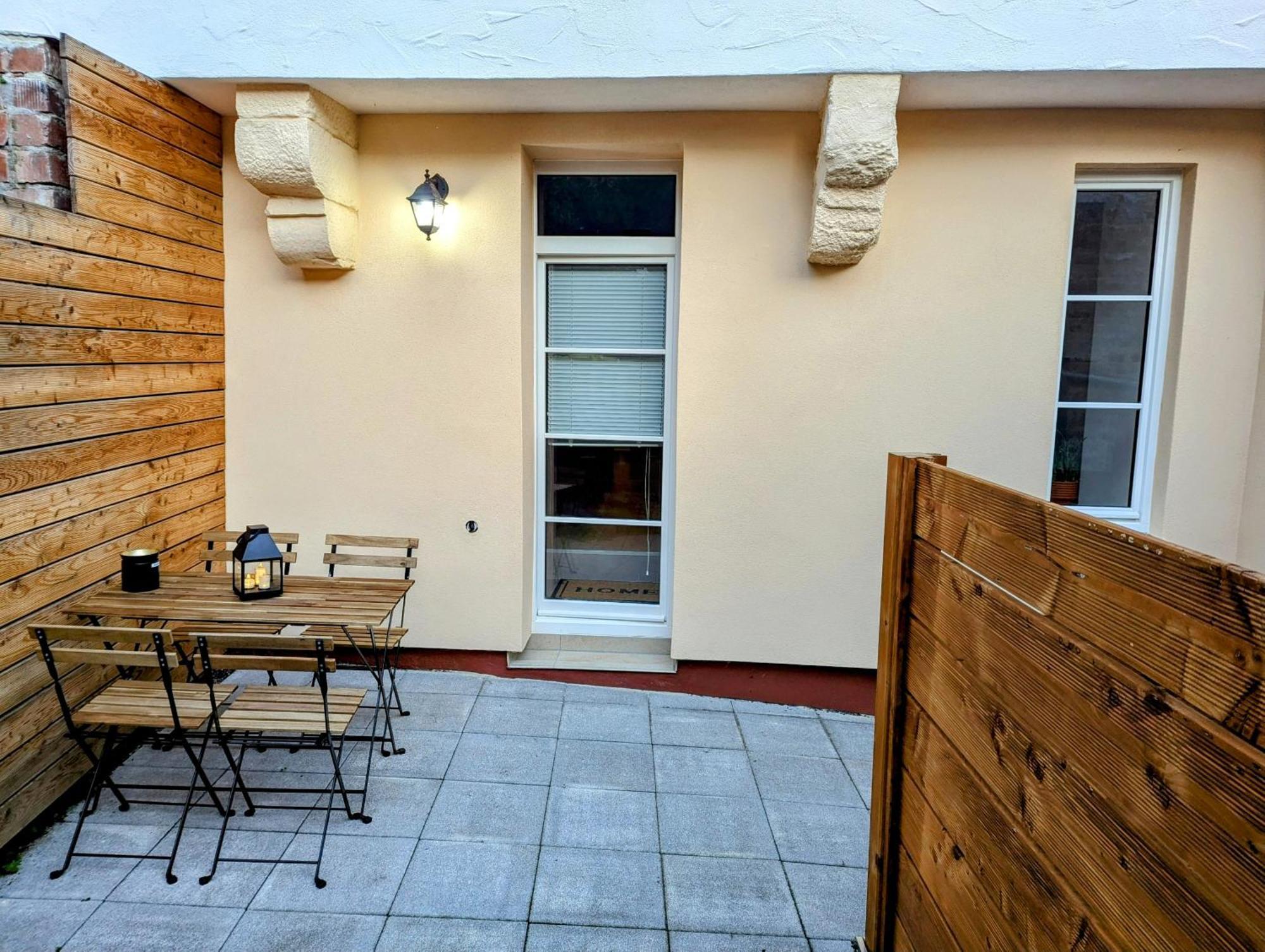 Gemuetliche Oase Im Denkmal Apartamento Bonnigheim Exterior foto